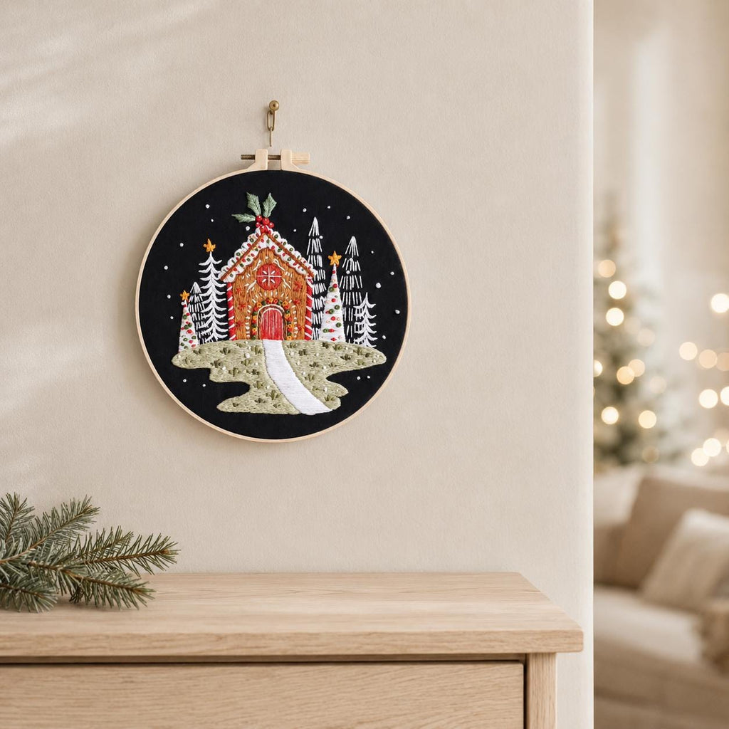 Gingerbread House Embroidery Kit for Beginners, Christmas Winter Scene DIY Needlework Set, 20 cm Holiday Craft Gift for Adults