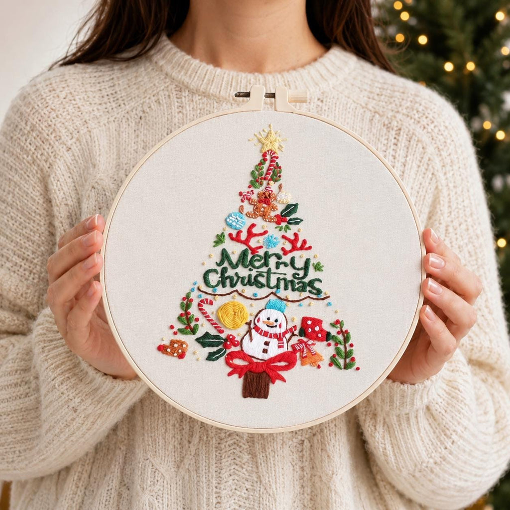 Christmas Tree Embroidery Kit for Beginners, Merry Christmas DIY Hand Needlework Set, 20 cm Holiday Craft Gift for Adults