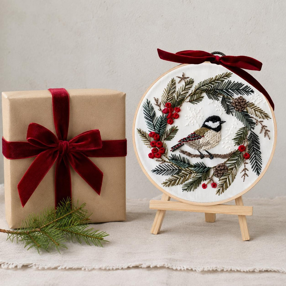 Christmas Bird Embroidery Kit for Beginners, Chickadee Winter Wreath DIY Needlework Set, 20 cm Holiday Craft Gift for Adults