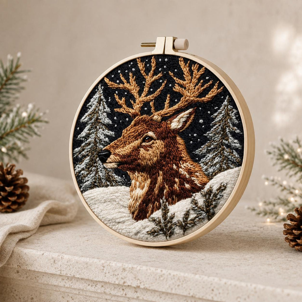 Christmas Deer Embroidery Kit, 15 cm Winter Stag Needlework Set (DIY Craft)